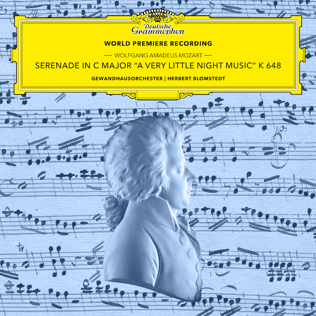 모차르트의 “A Very Little Night Music”, the Serenade in C K 648를 보여주는 CD 앞표지